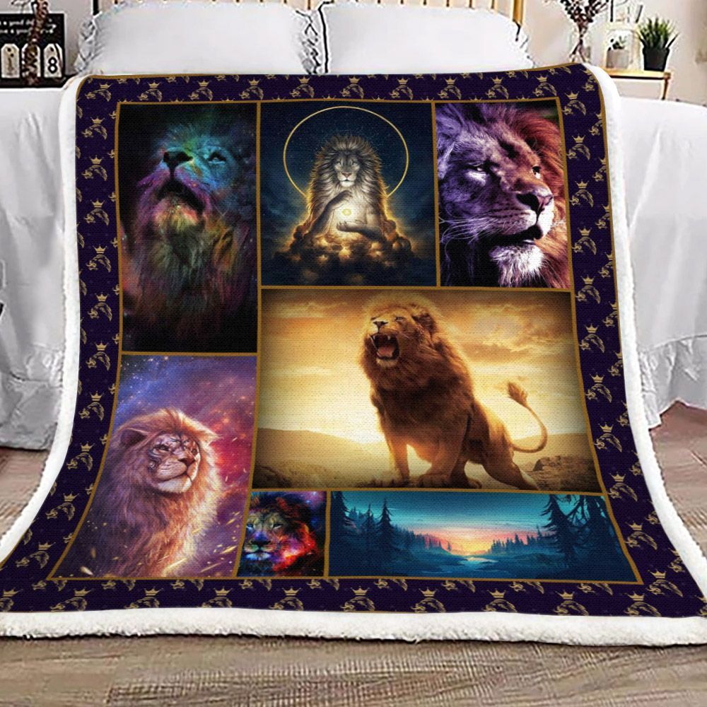 Lion Sherpa Fleece Blanket