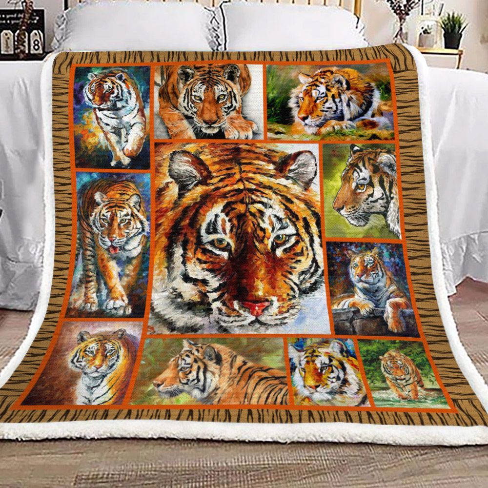 Lion Sherpa Fleece Blanket
