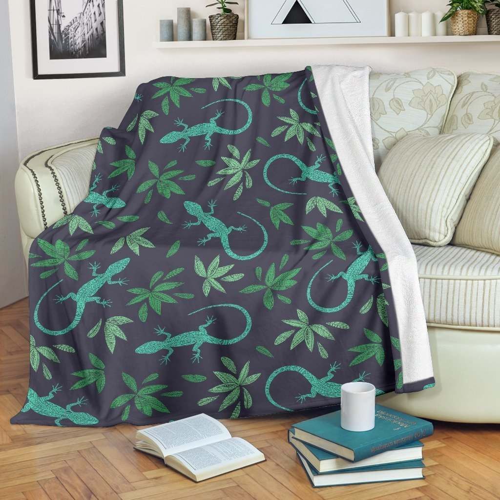 Lizard Leaf Sherpa Fleece Blanket