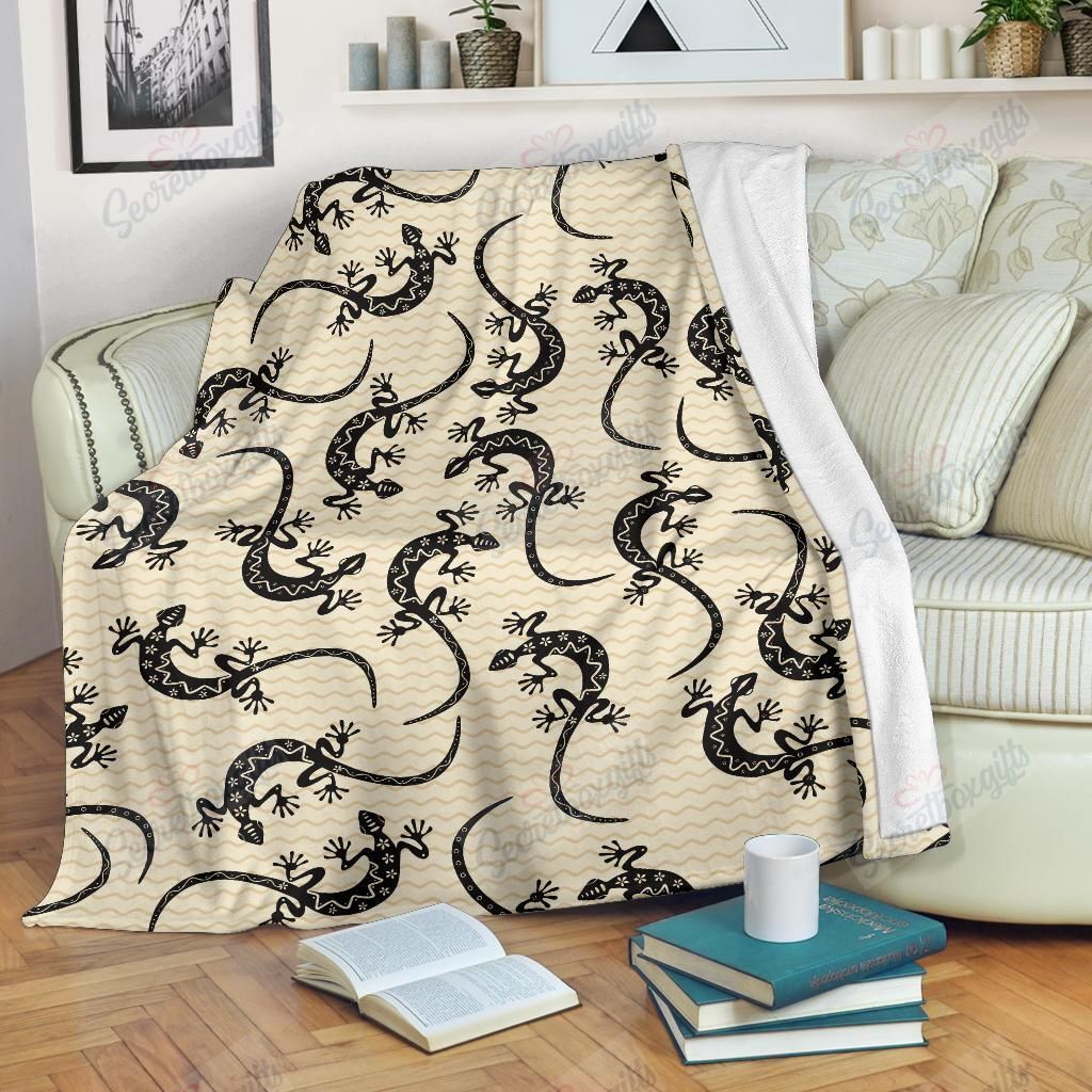 Lizard Pattern Fleece Blanket