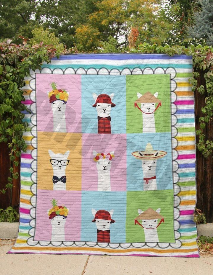 Llama DTC2410208 Quilt Blanket