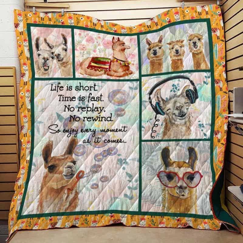Llama Quilt Blanket DHC05021152TD