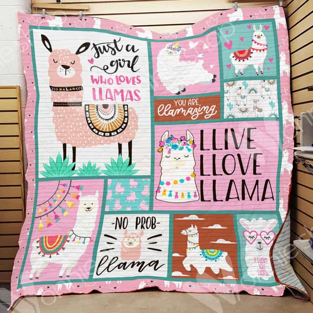Llama Quilt Blanket DHC05021236TD