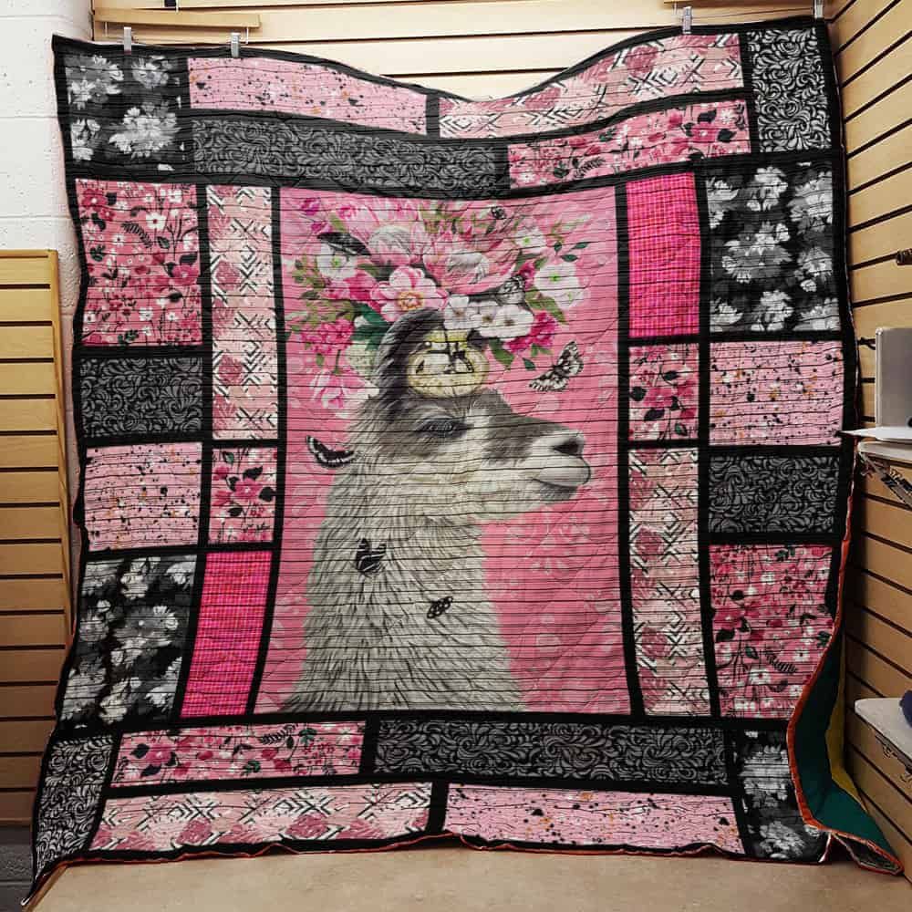 Llama Quilt Blanket DHC11021252TD
