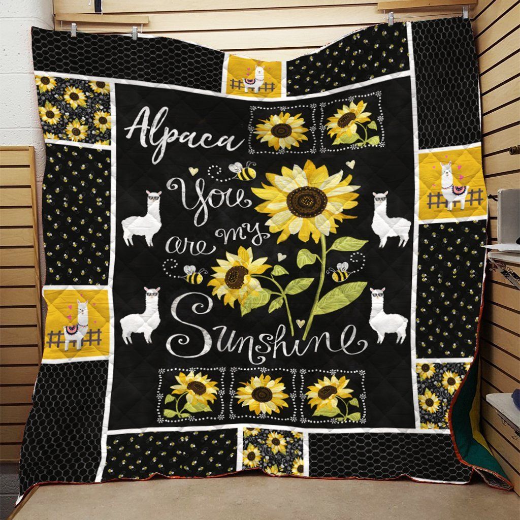 Llama Quilt Blanket DHC3112288VT