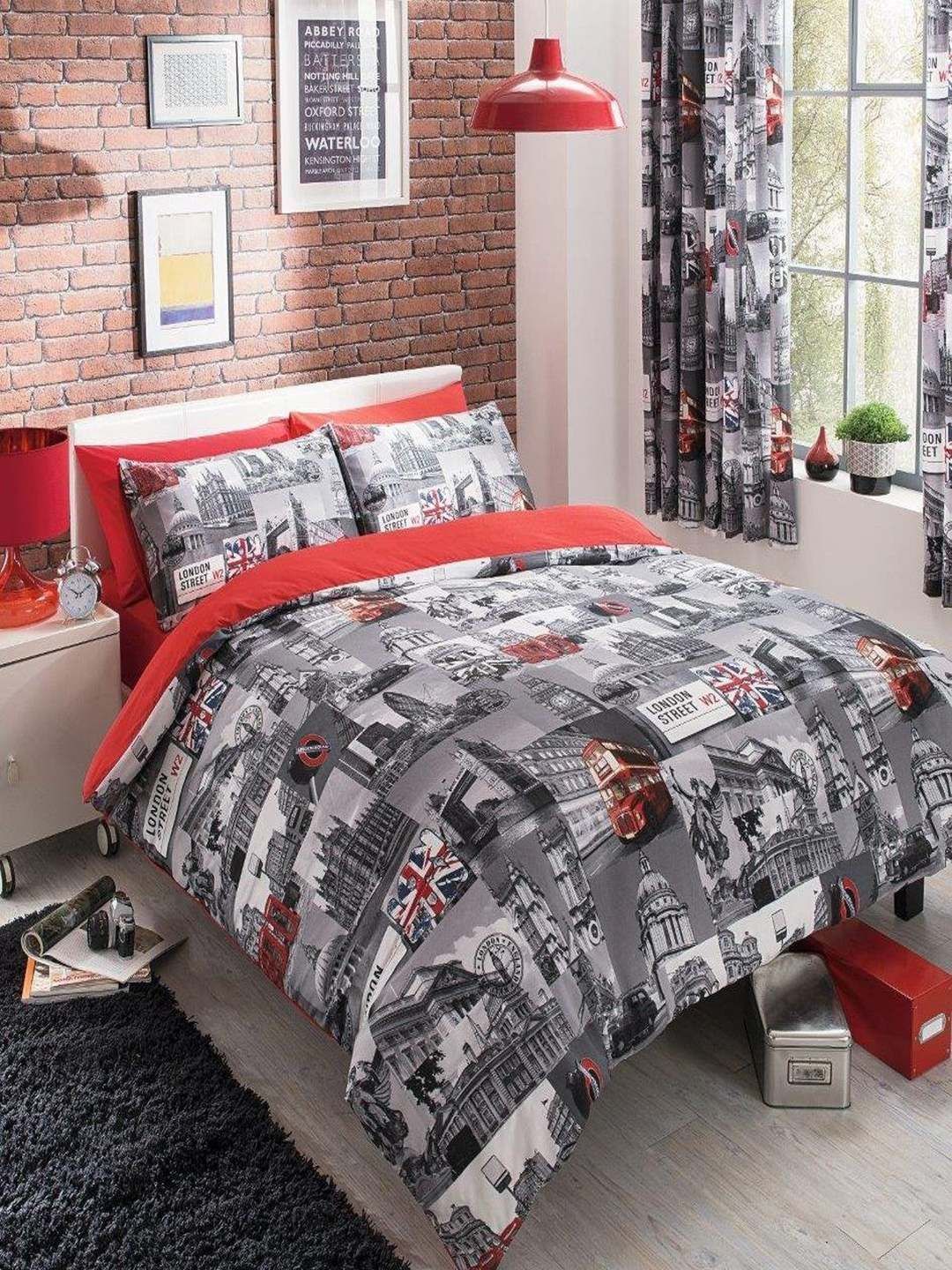 London Bedding Set