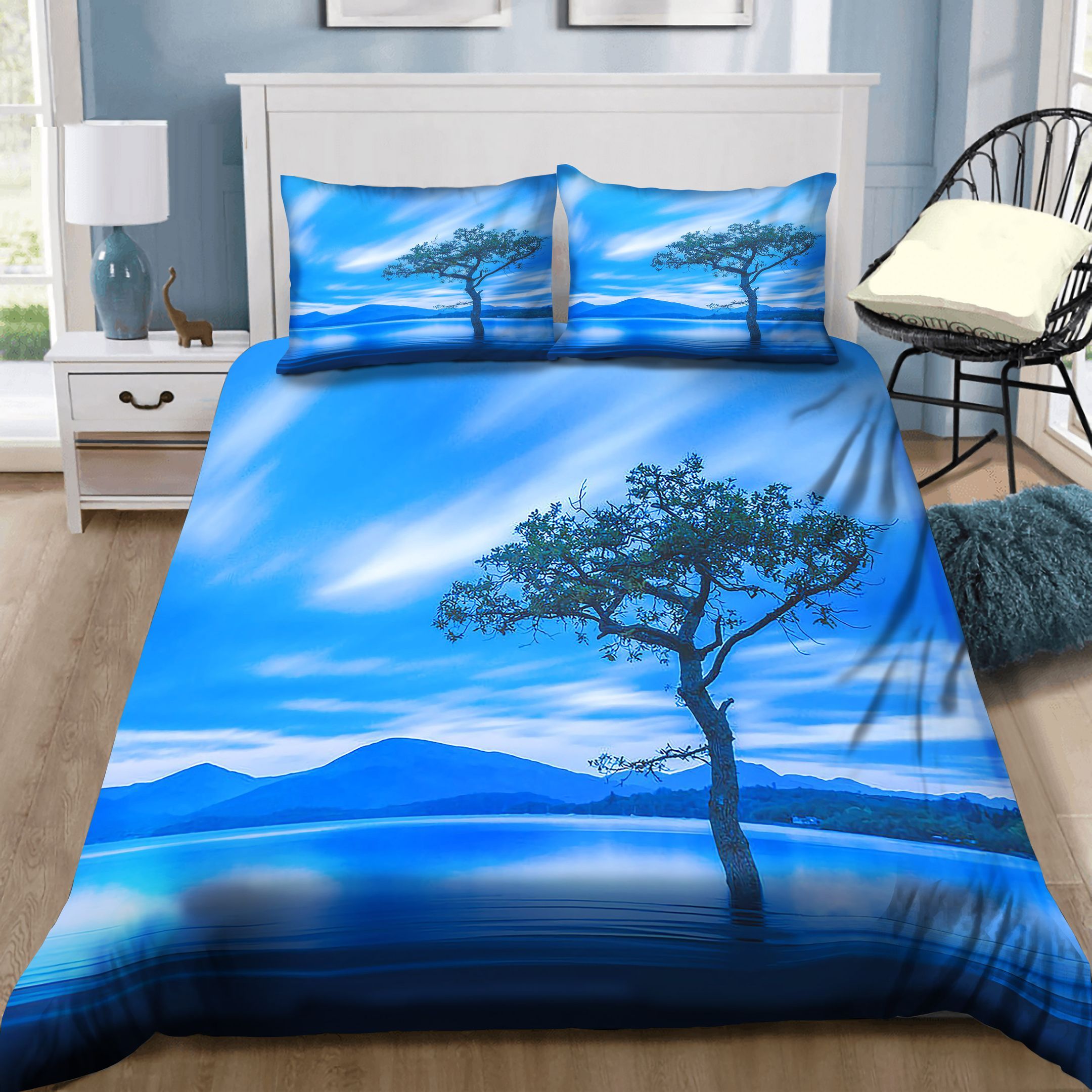 Lone Tree Bedding Set