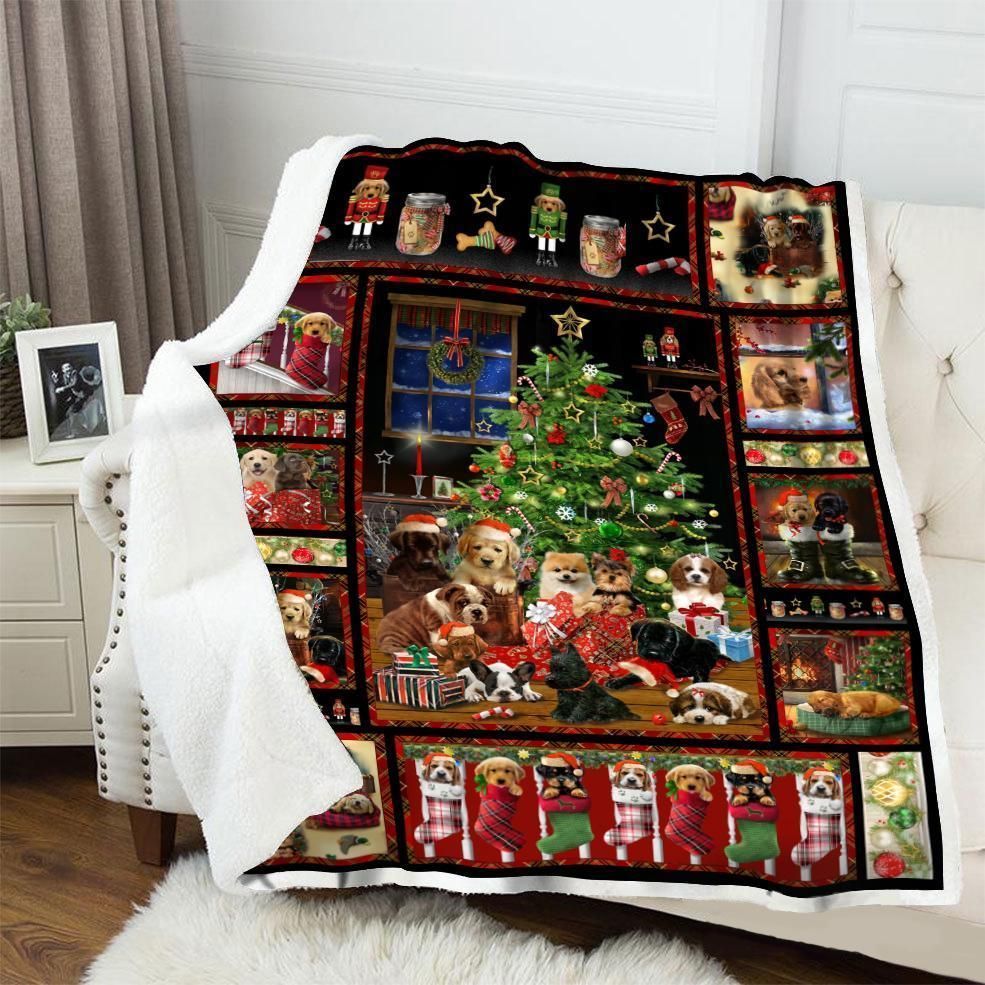 Love Dogs Gift For Christmas ! Fleece Blanket