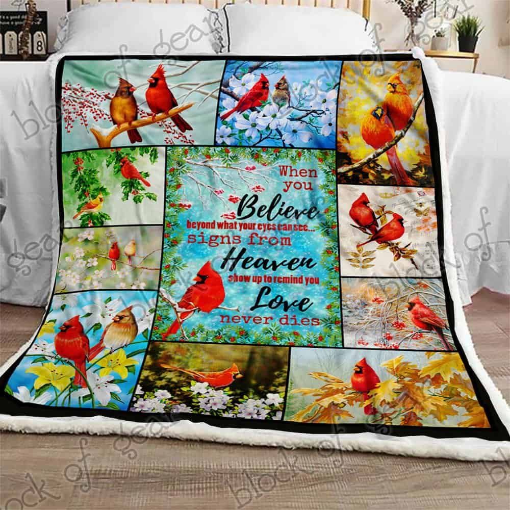 Love Never Dies Cardinal Fleece Blanket