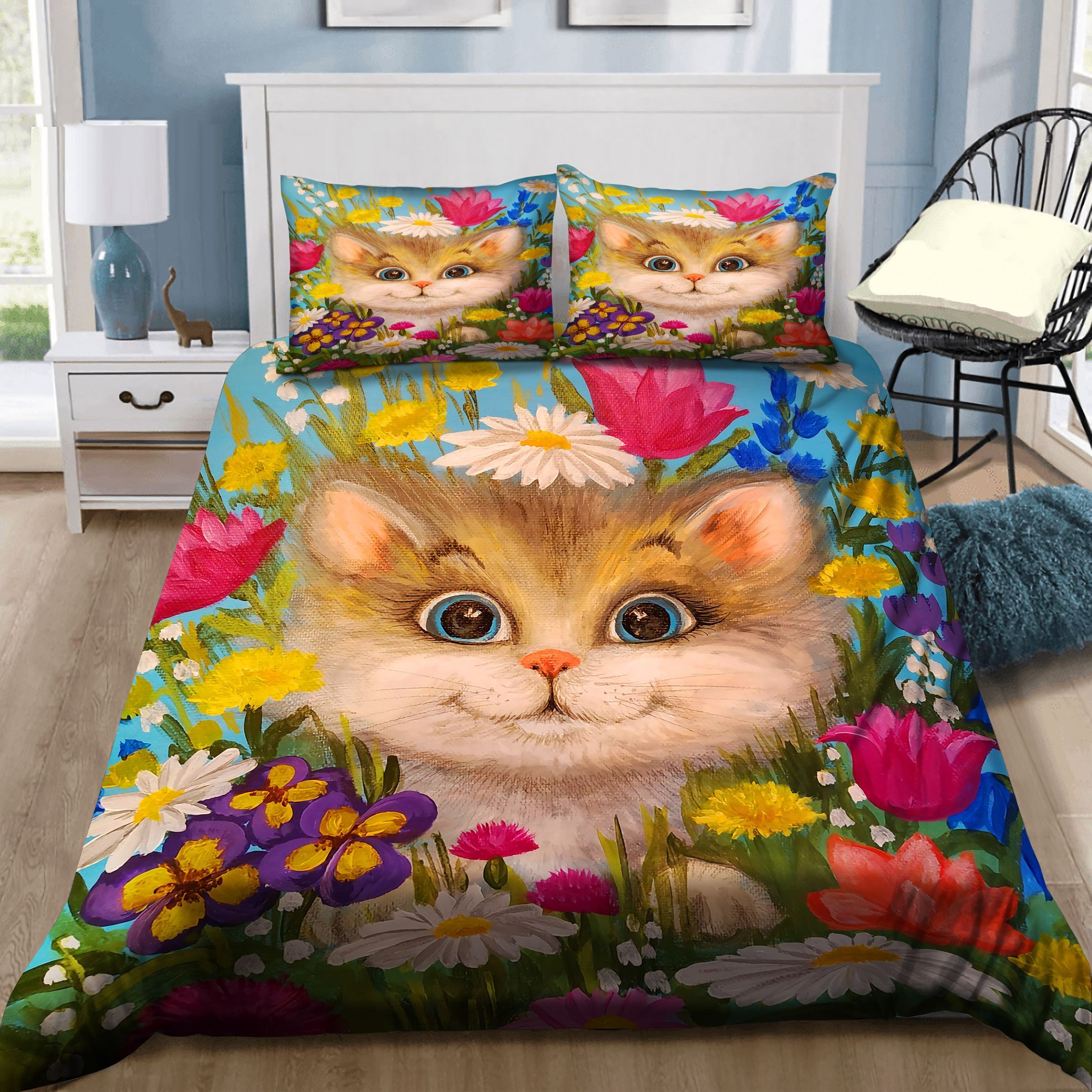 Lovely Cat With Flowers Bedding Set