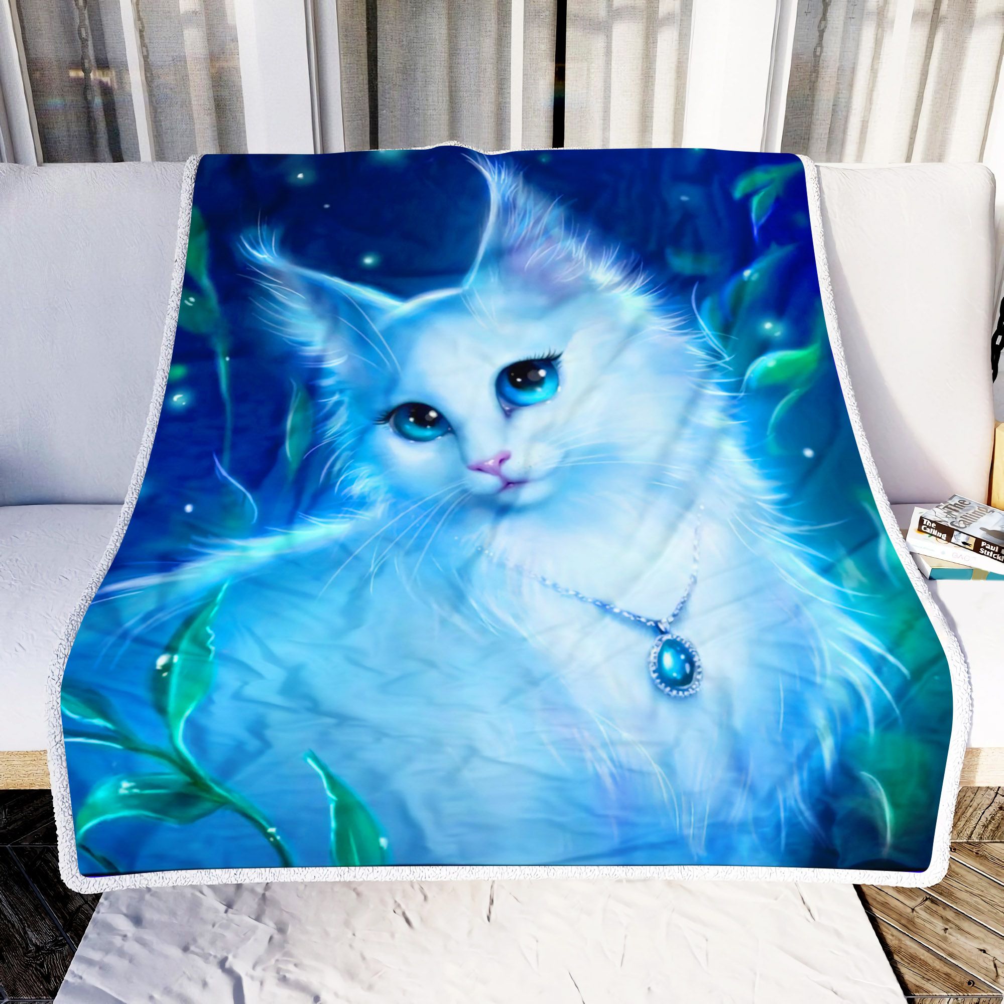 Lovely White Cat Fleece Blanket