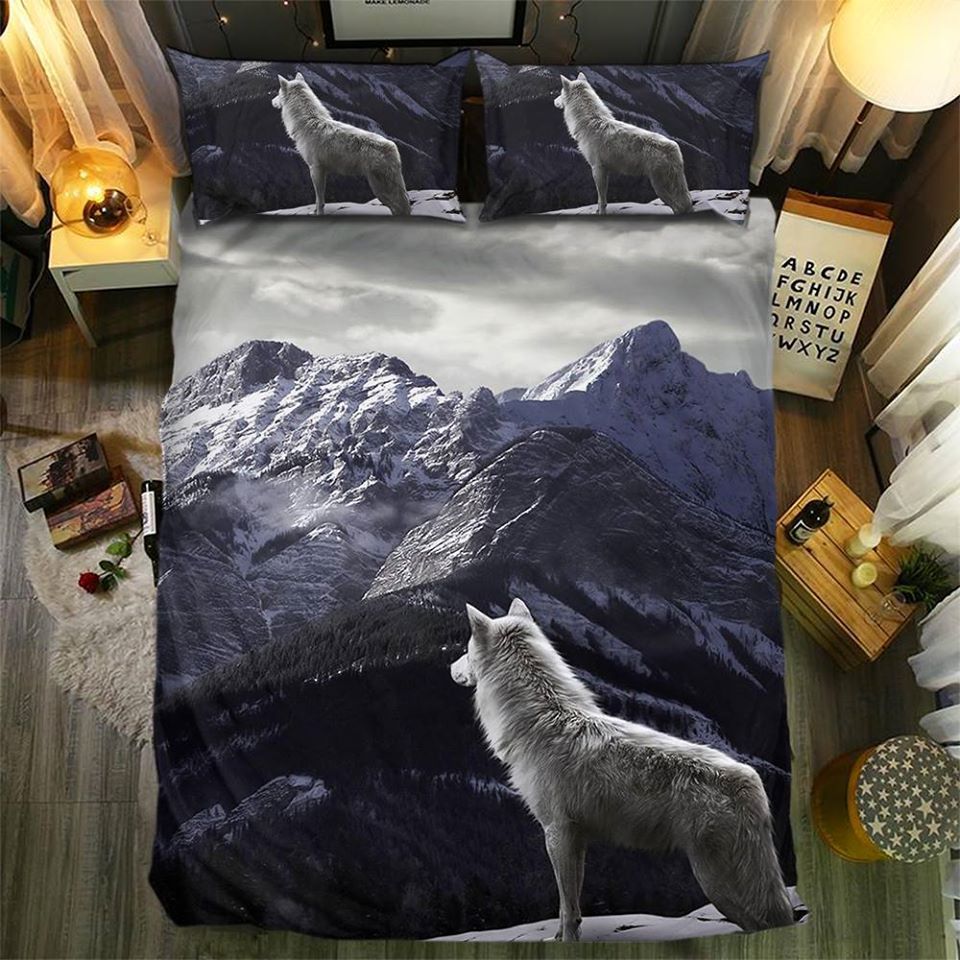 Ltr2011 Wolf Top Of Mountain Bedding Set