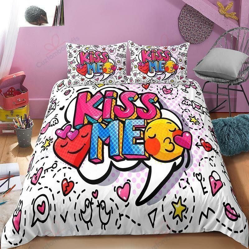 Luxury Red Lips Kiss Me Bedding Set