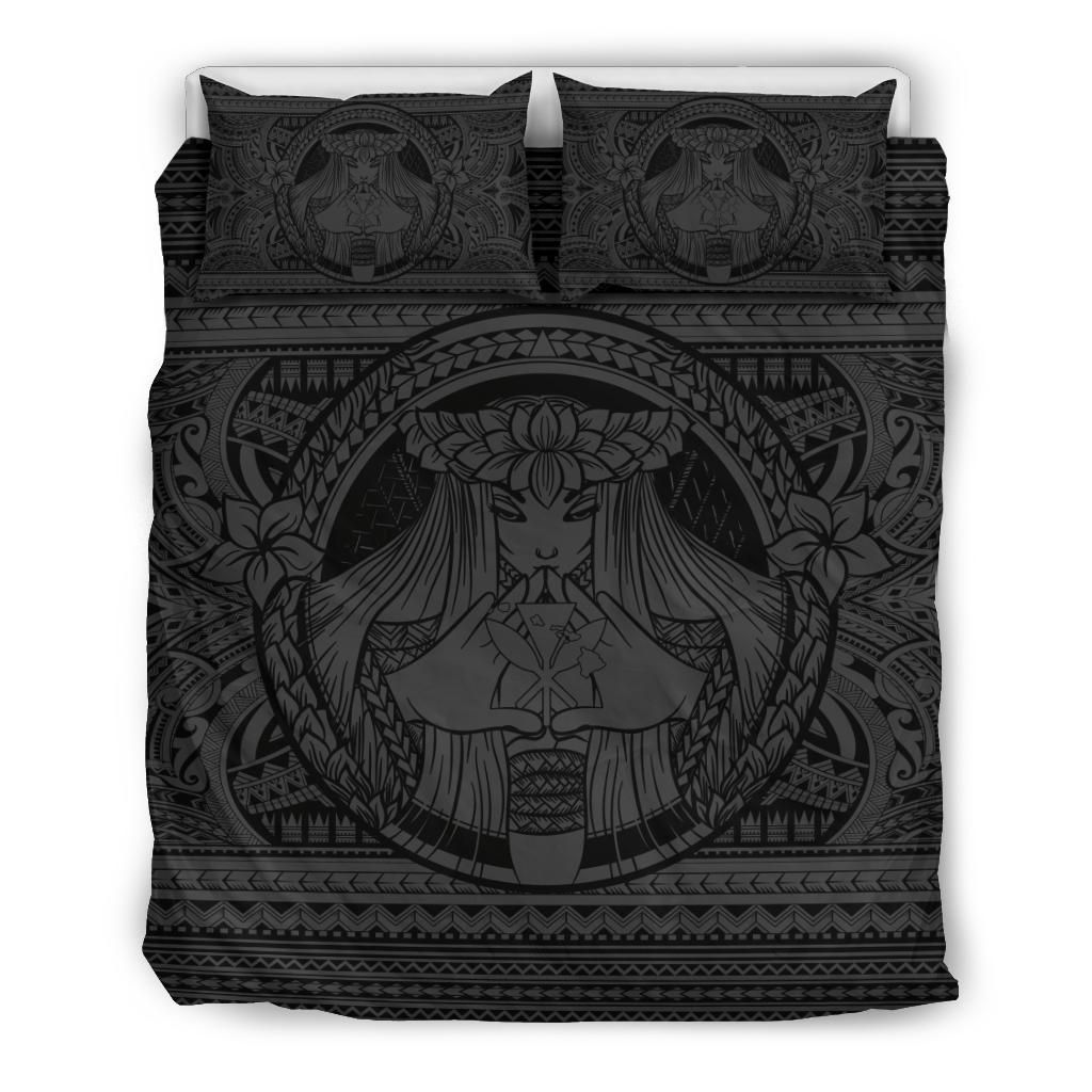 Madame Pele Kanaka Plumeria Polynesian Bedding Set