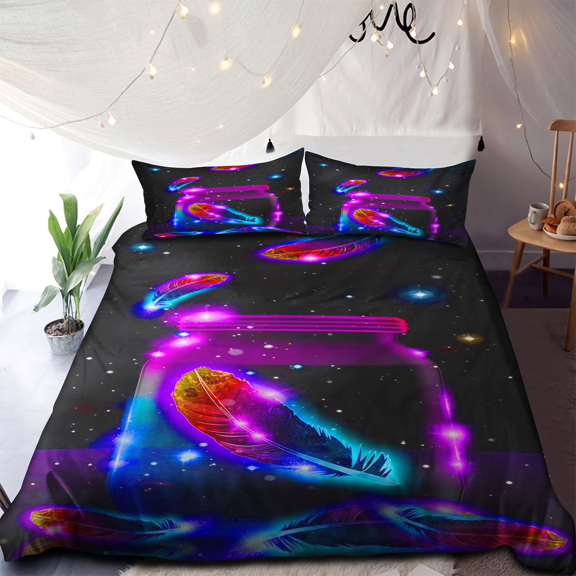 Magical Feathers Bedding Set
