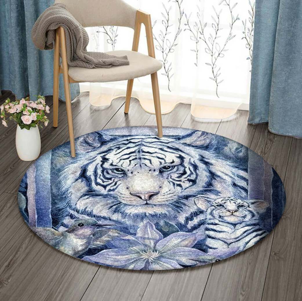Majestic White Tiger And Hummingbird Round Carpet