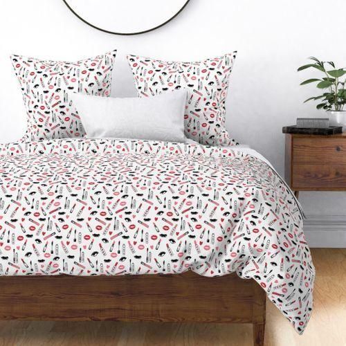 Makeup Lipstick Eyelashes Beauty Fabric Valentines Day White Pink Bedding Set