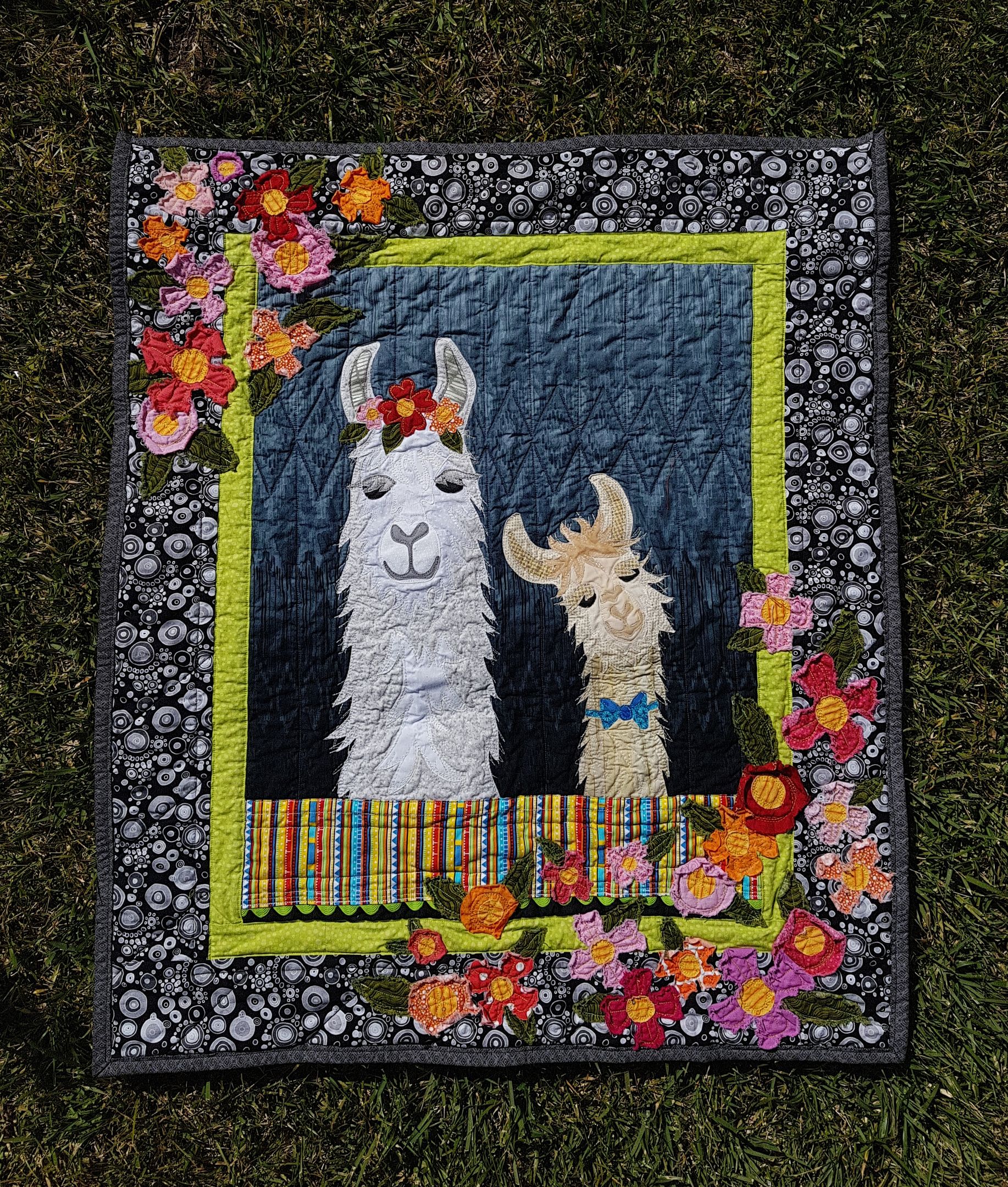 Mama Llama Love Quilt Blanket DHC310168LT