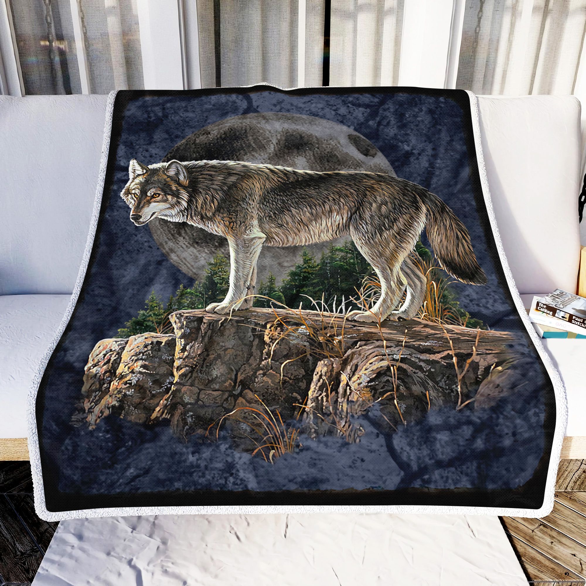 Midnight Wolf Fleece Blanket