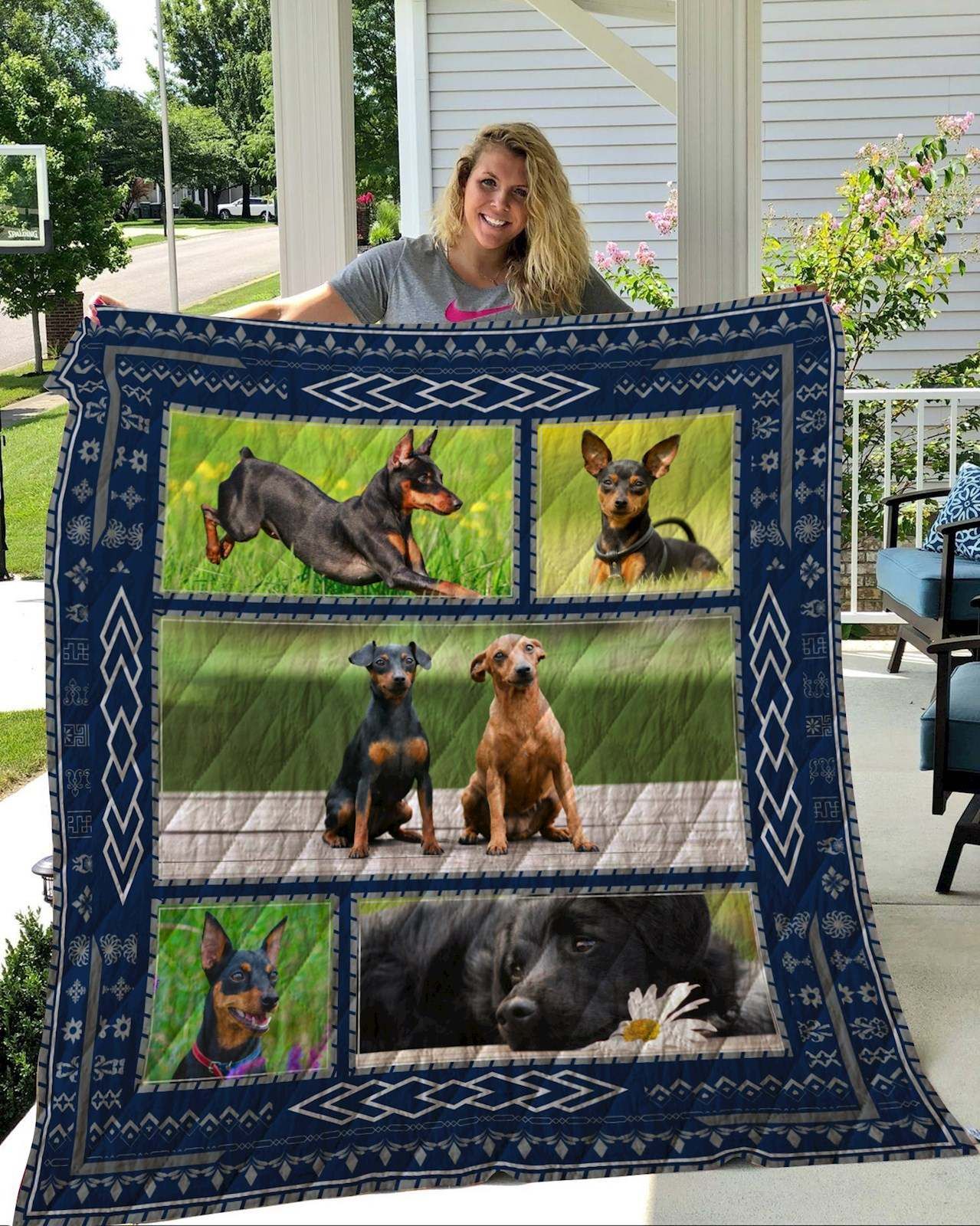 Miniature Pinscher Quilt Blanket DHC2911188VT