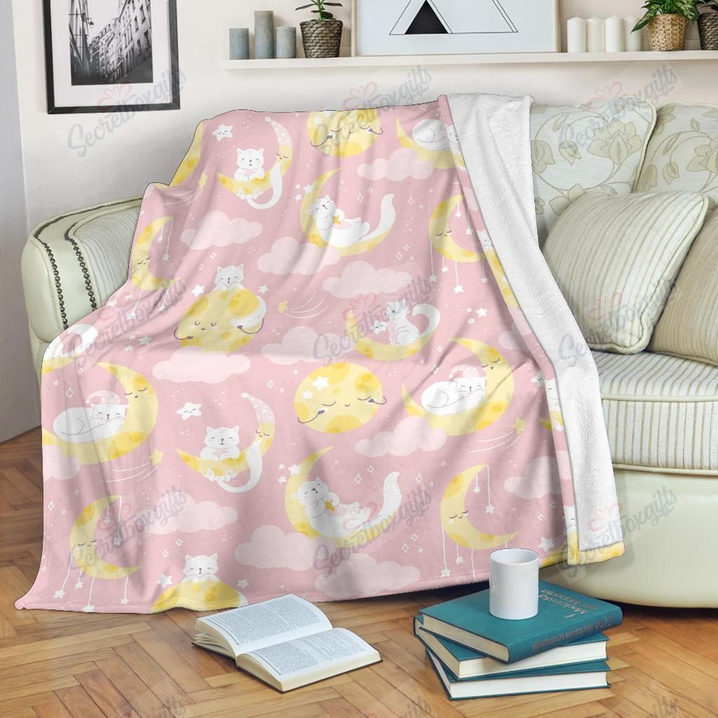 Moon Sleeping Cat Pattern Fleece Blanket