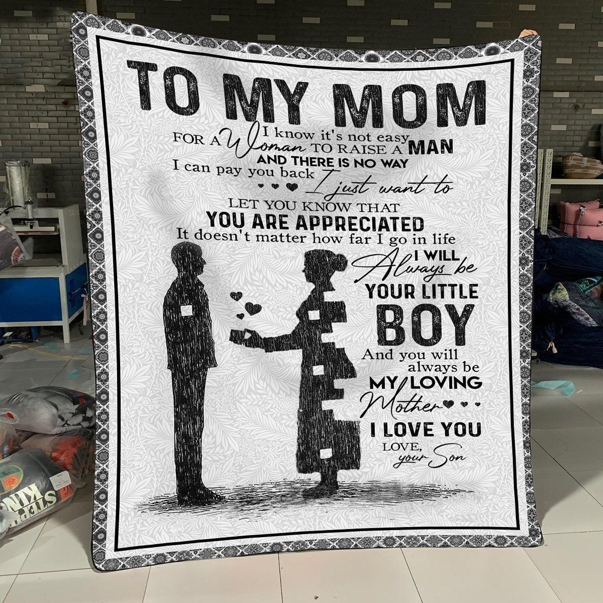 Mother Mom To My Mom I Know It’s Not Easy To Raise A Man Sherpa Fleece Blanket