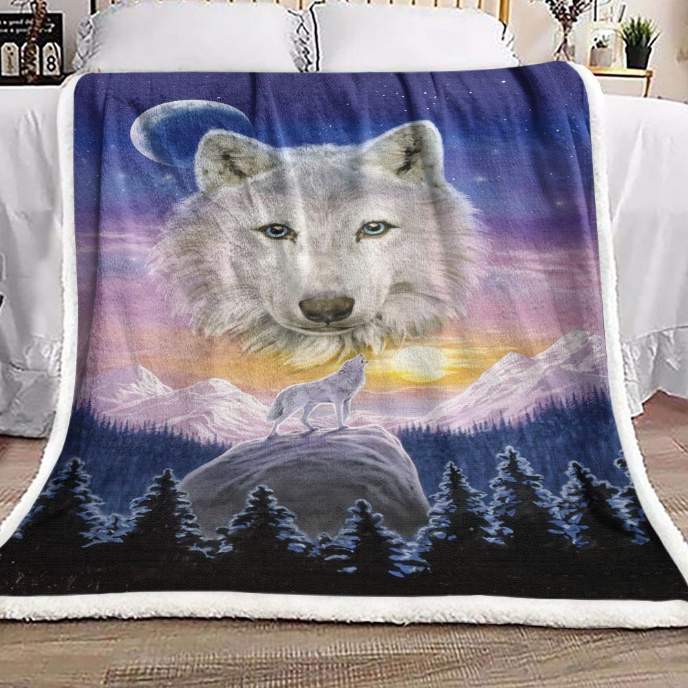 Mountain Wolf Sherpa Fleece Blanket