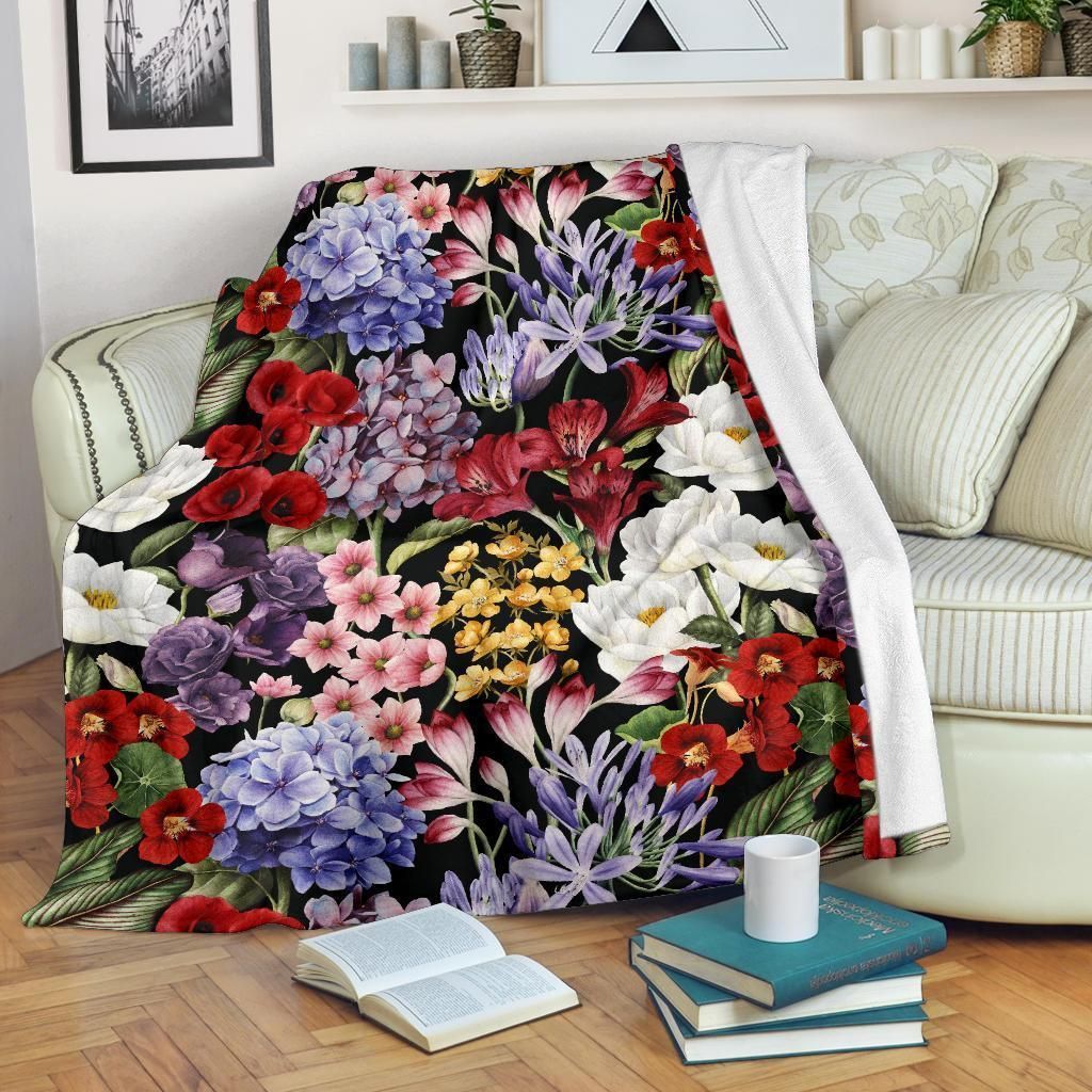 Multi Flower Summer Floral Pattern Print Design Fleece Blanket