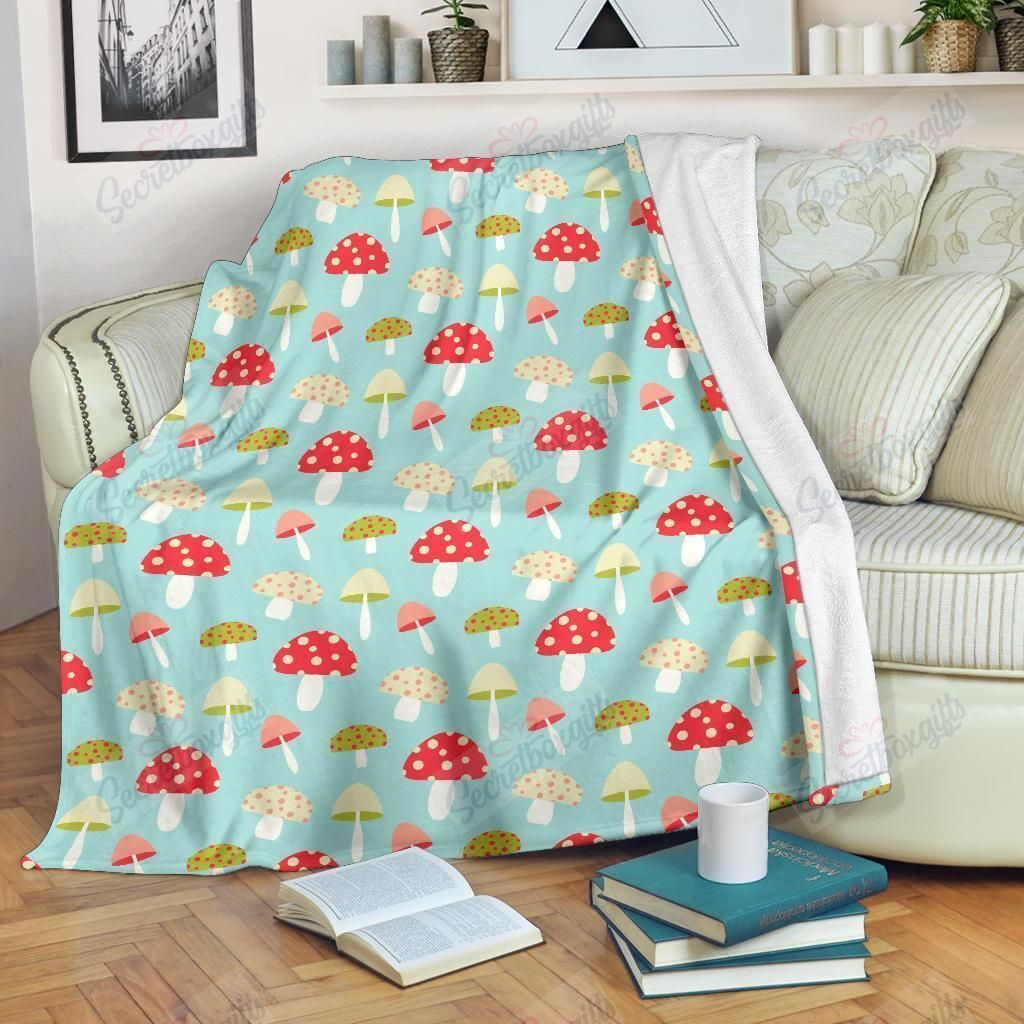 Mushroom Pattern Background Fleece Blanket