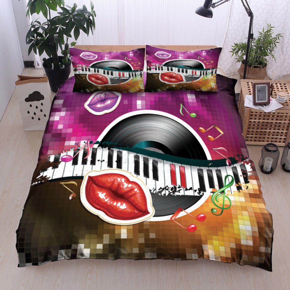 Music And Lip Bedding Set