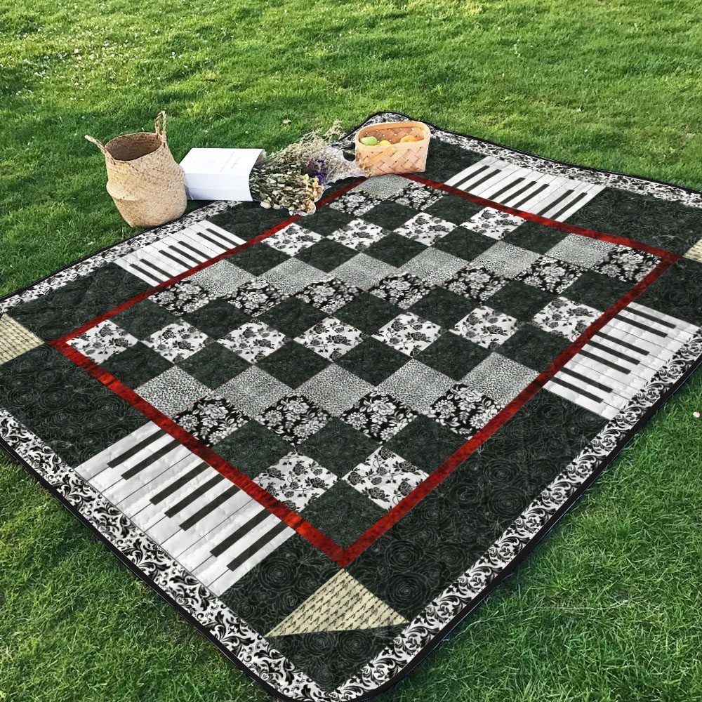 Music BI200702B TBG Quilt Blanket