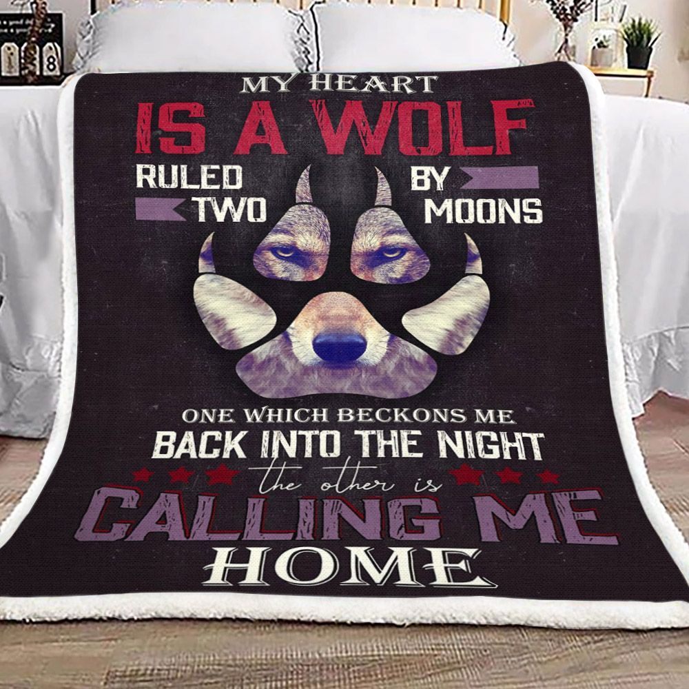 My Heart Is A Wolf Sherpa Fleece Blanket