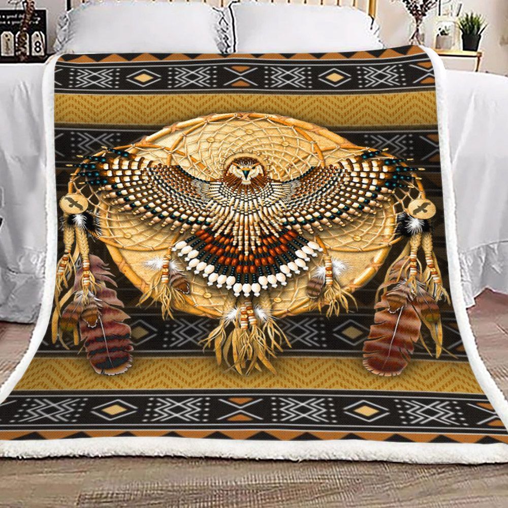 Native American Red Tail Hawk Dreamcatcher Sherpa Fleece Blanket