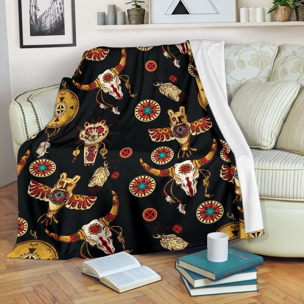 Native American Symbol In Black Pattern Printed Fleece Blanket
