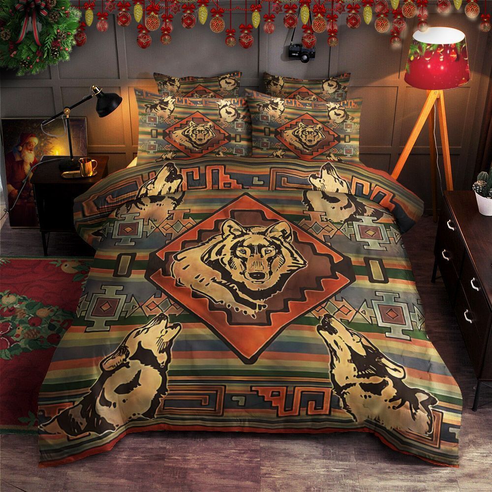 Native Wolf Bedding Set