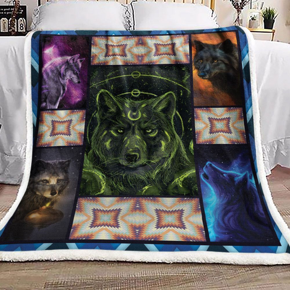 Native Wolf Sherpa Fleece Blanket