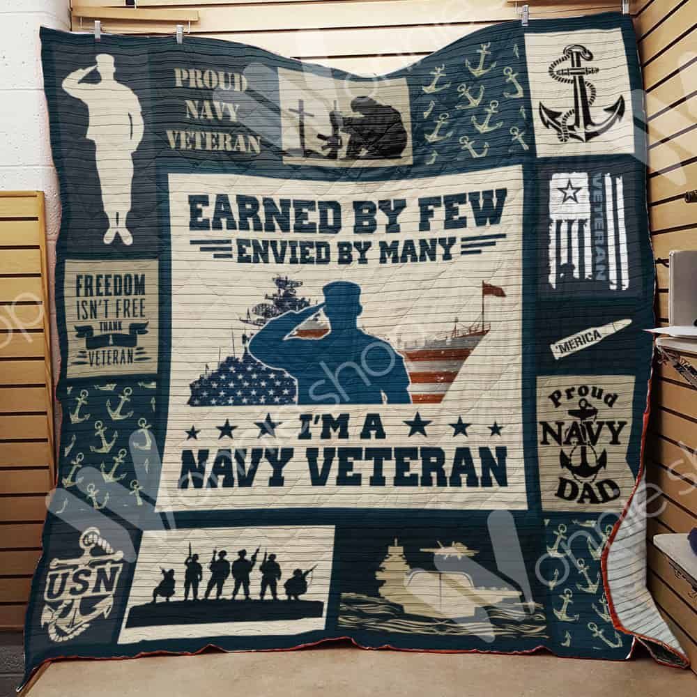Navy Veteran 1 GS-CL-ML0111 Quilt Blanket
