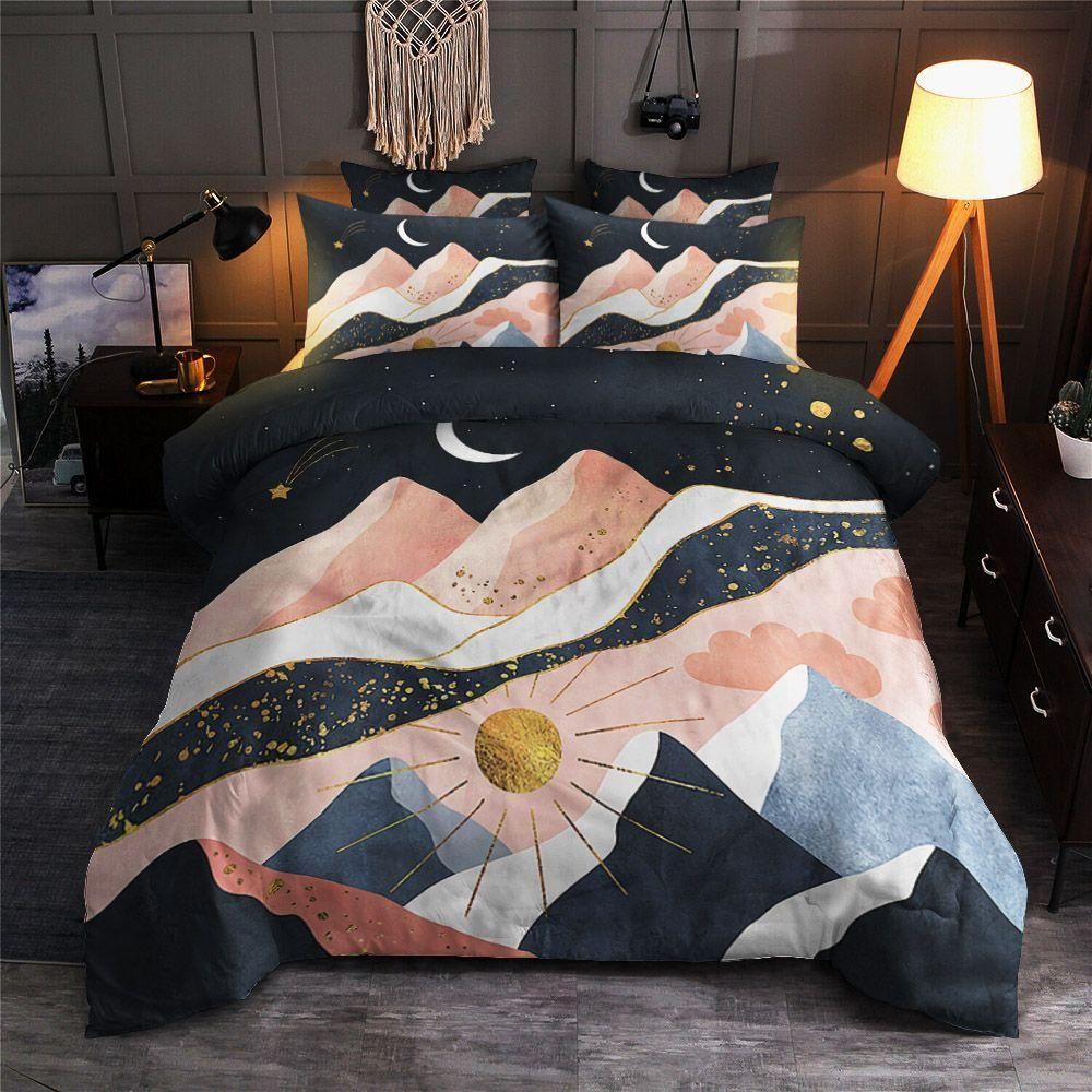 Night And Day Mountain Bedding Set