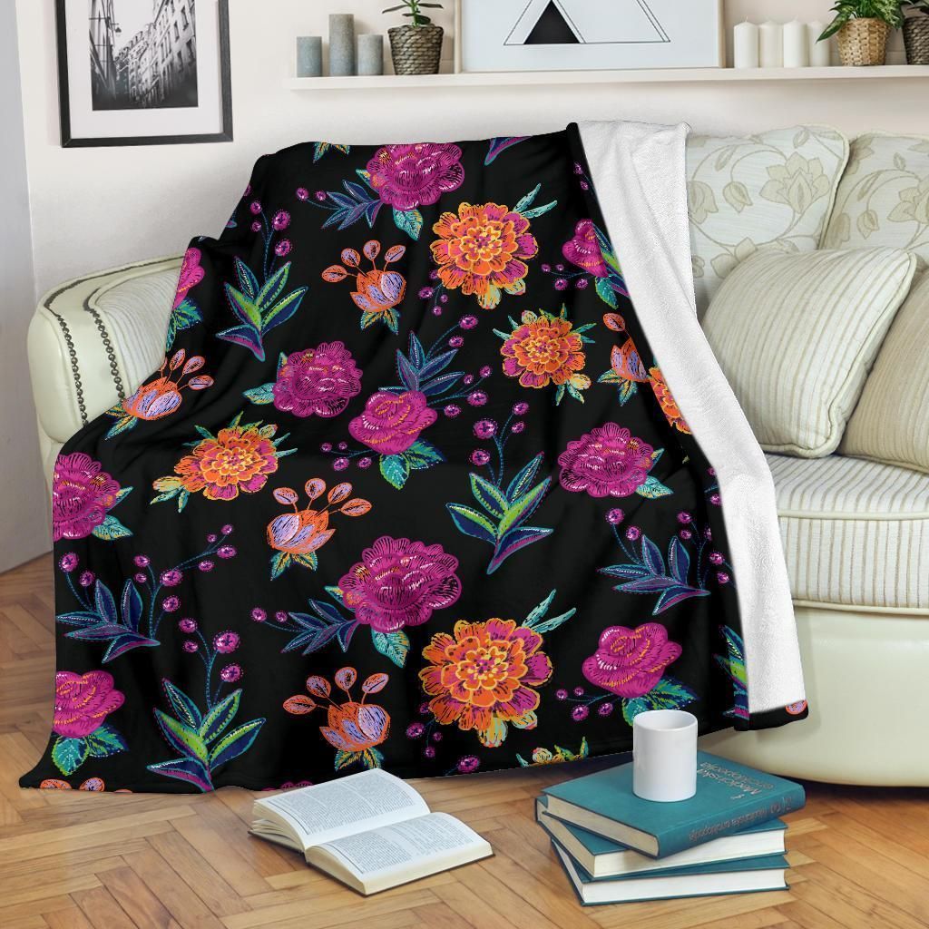 Orange And Pink Marigold Pattern Print Design Soft Fleece Blanket