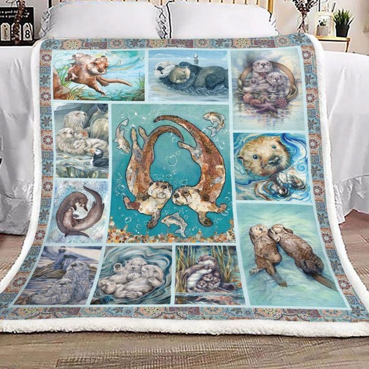 Otter Fleece Blanket