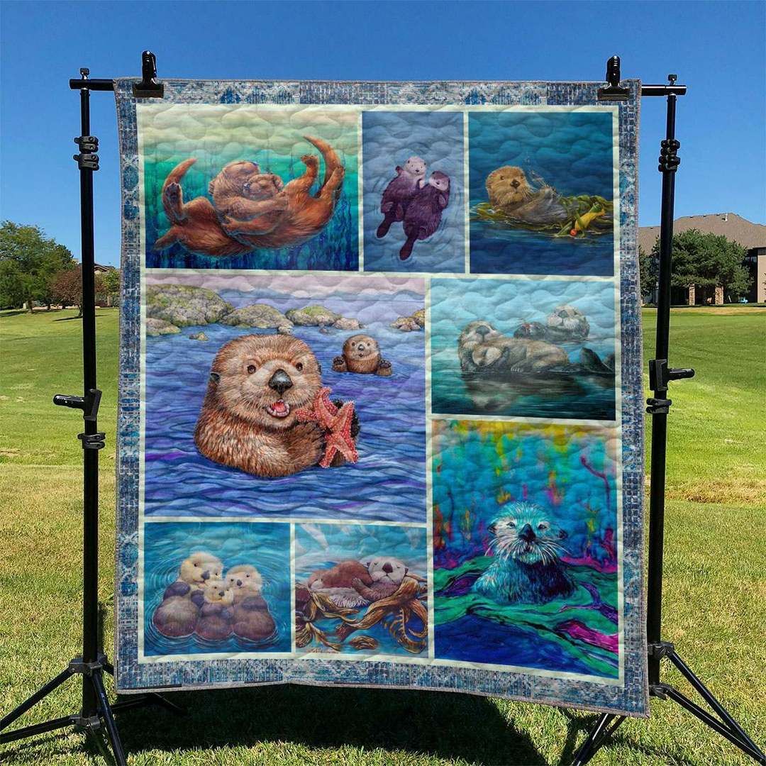 Otter TD2709516 Quilt Blanket