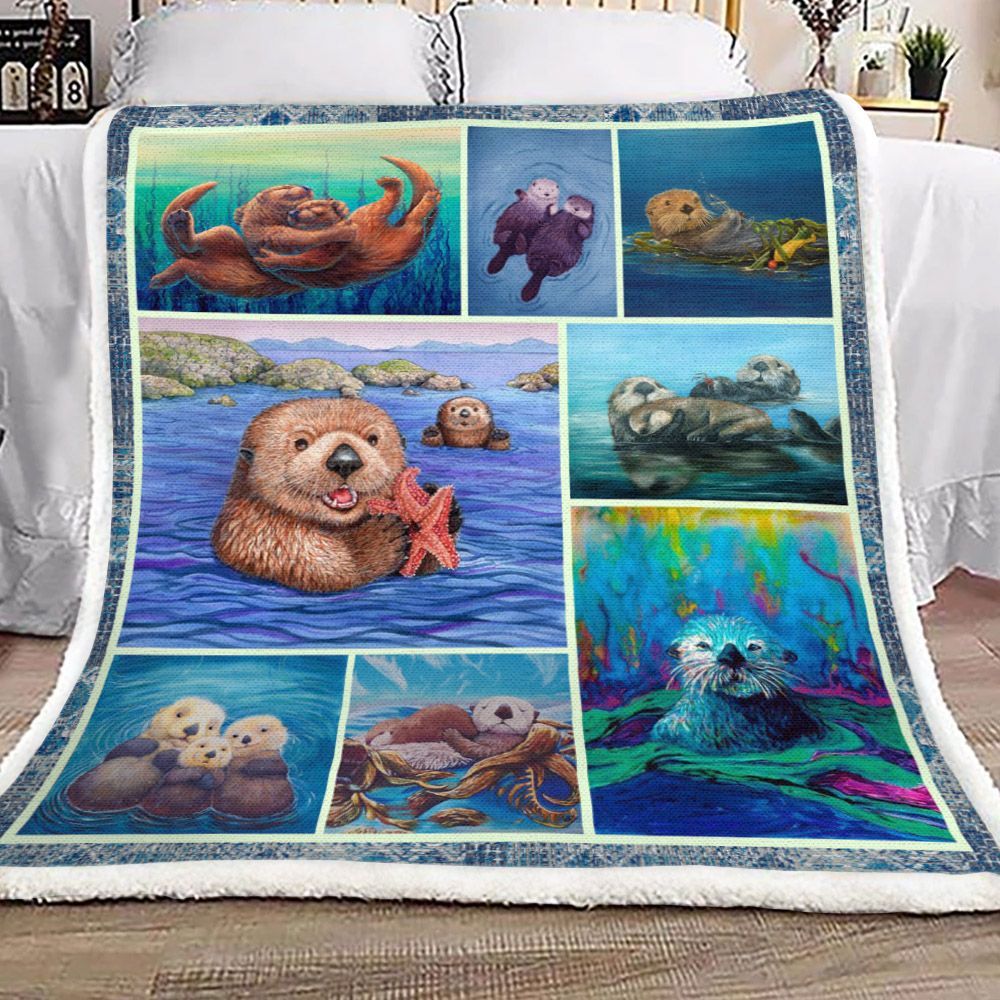 Otter Sherpa Fleece Blanket