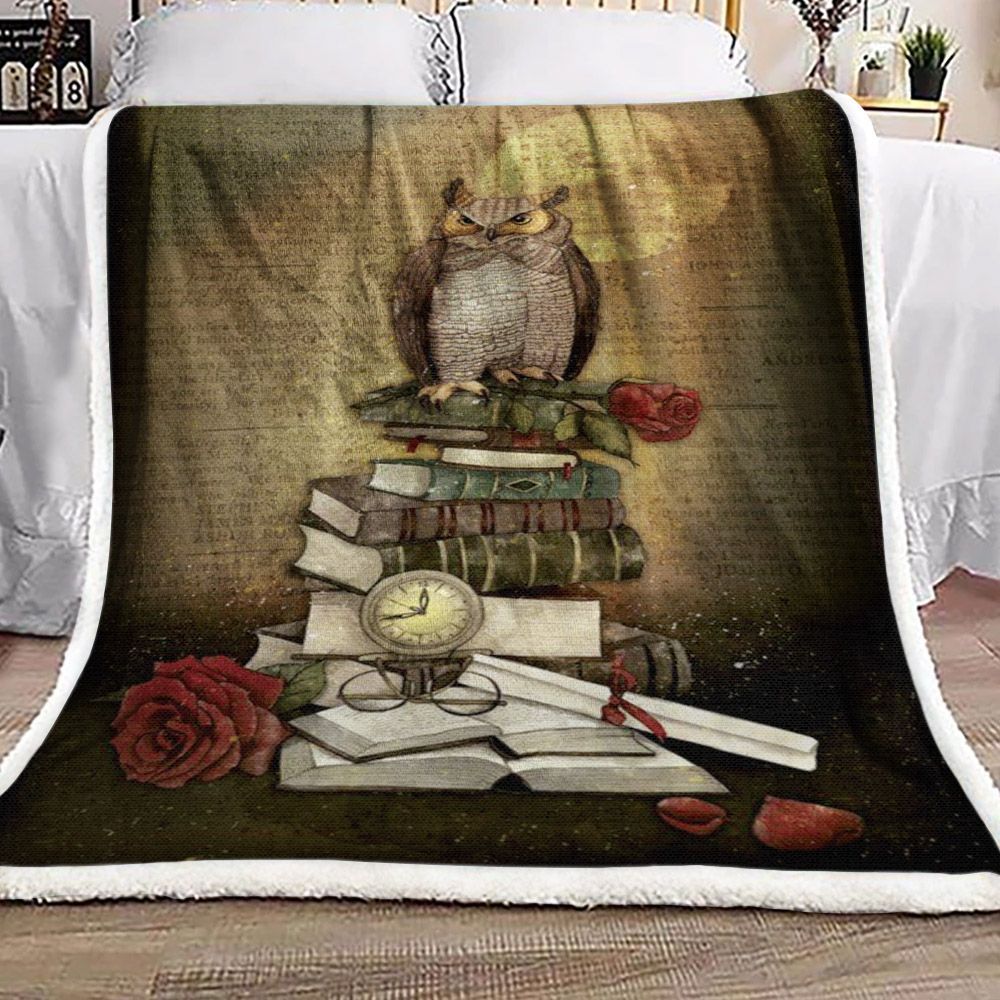 Owl And Book Sherpa Fleece Blanket