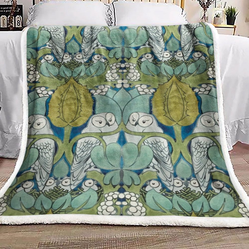 Owl Sherpa Fleece Blanket