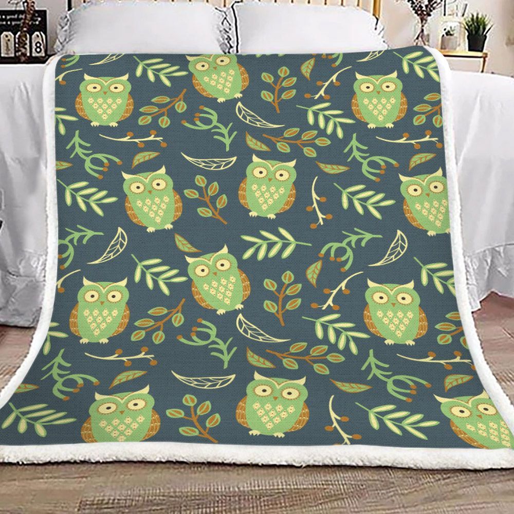 Owl Sherpa Fleece Blanket
