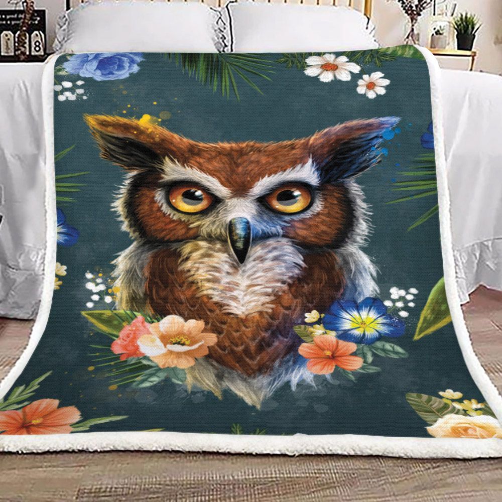 Owl Of Spring Sherpa Fleece Blanket