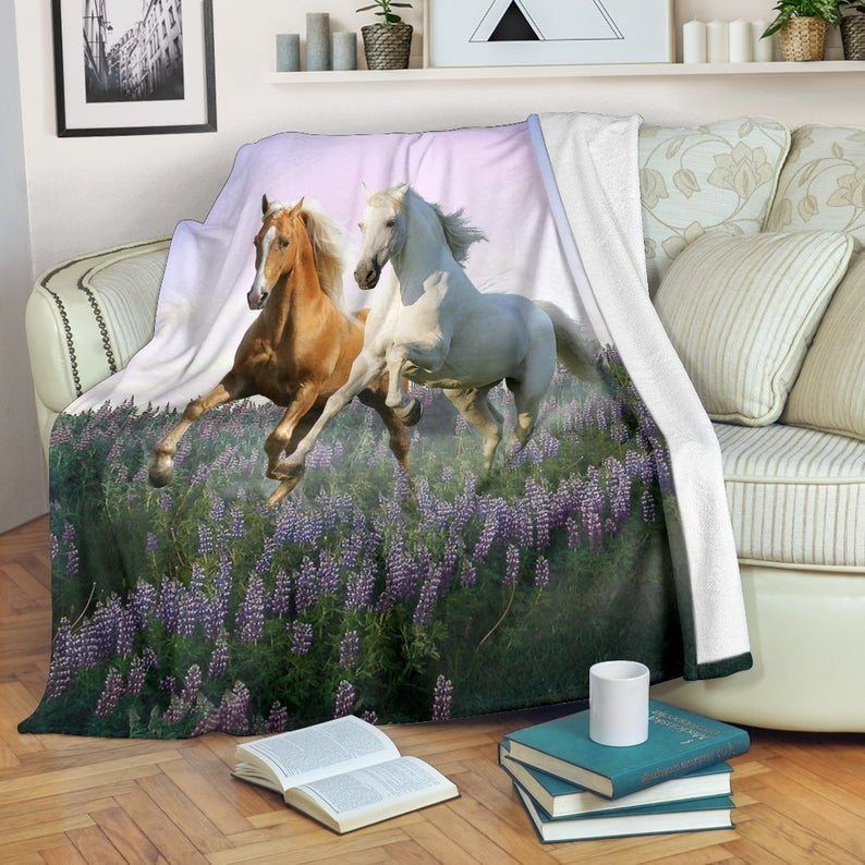 Palomino And White Horse Sherpa Fleece Blanket