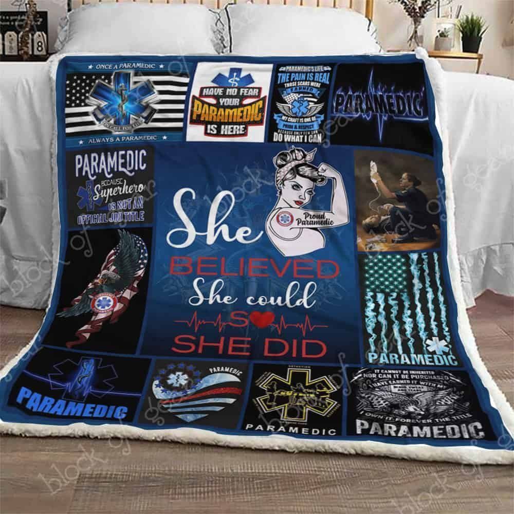 Paramedic Women Sherpa Fleece Blanket