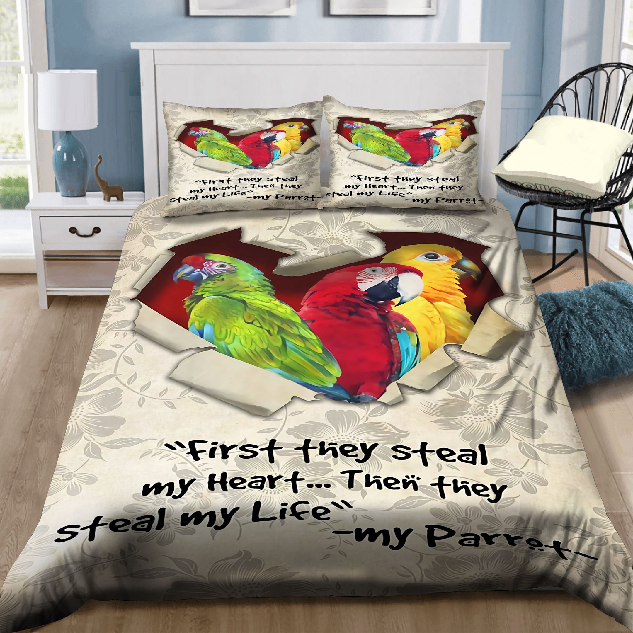Parrot Steal My Heart Bedding Set