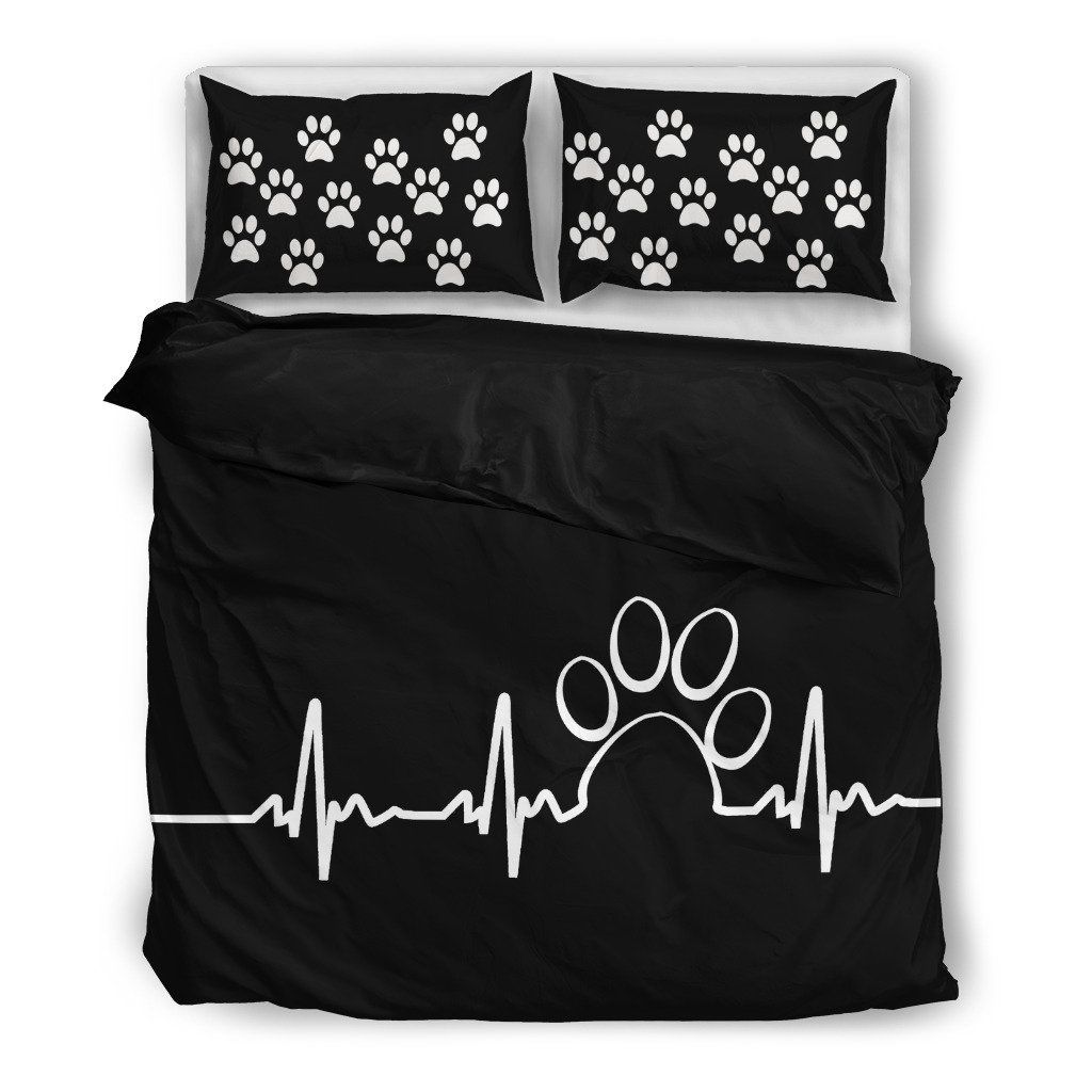 Paw Heartbeat Black Themed Bedding Set